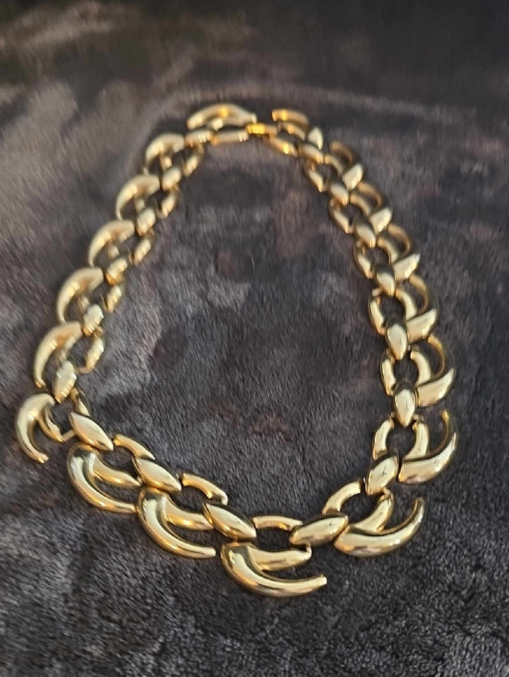 Vintage Gold Tone Choker Necklace WM Chunky Link Gold Plated statement 17"